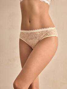 Charlaine 花卉蕾丝拼接蝴蝶结装饰低腰舒适法式/意式浪漫日常轻松舒适时尚秋季女士内裤 - 杏色 - 查看 4
