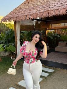 Vibekara Plus Size Elegant Floral Print Short Sleeve Shirt, Spring/Summer - Multicolor - View 3