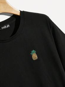 Manfinity BRENVOR Men Cotton Pineapple Print T-Shirt, Summer - Black - View 3