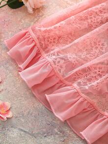 Spicy Aura Vestido de encaje con escote en V profundo, parches, volantes y lazo en la espalda, elegante y encantador, talla grande, para el Día de San Valentín en color rosa - Rosa - Ver 3