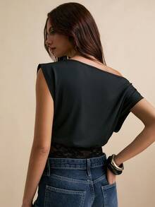 Poéselle 女士撞色蕾丝不对称肩部连体衣 - 黑色 - 查看 2