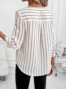 SHEIN Clasi 女士休闲印花圆领卷袖衬衫，通勤装 - 彩色 - 查看 2