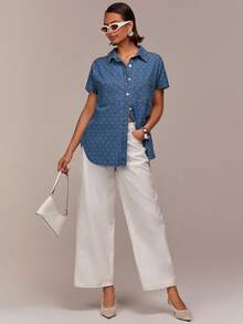 COSMINA 翻领露肩袖牛仔上衣，开襟牛仔上衣，波点图案牛仔上衣，口袋设计，蓝色牛仔上衣，休闲牛仔上衣，百搭牛仔上衣，女士夏季牛仔上衣，日常休闲，夏季波点女式衬衫，女士牛仔衬衫，纽扣上衣，波点衬衫 - 藍色 - 查看 4