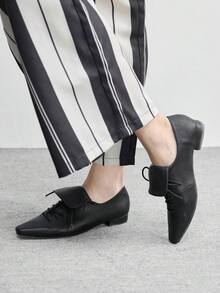 CUCCOO BIZCHIC 女士系带法式方头平底鞋 - 黑色 - 查看 4