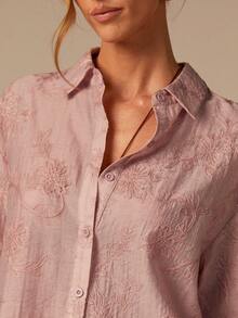 COSMINA 女士优雅落肩长袖纽扣休闲衬衫，精致刺绣面料，休闲女式衬衫，春夏衬衫，度假女式衬衫，粉色长袖优雅衬衫，适合所有季节 - 粉色 - 查看 2