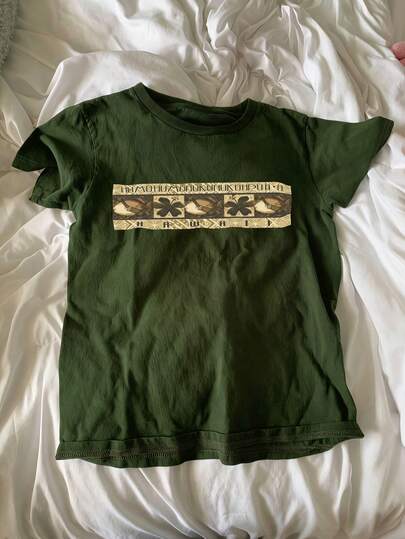 Glimmora Women's Fitted Short Sleeve T-Shirt With White Printed Graphic