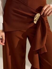 CLARA VERO Damen Asymmetrische Hose mit goldenem Knopf und Rüschensaum, weites Bein - Braun - Übersicht 6