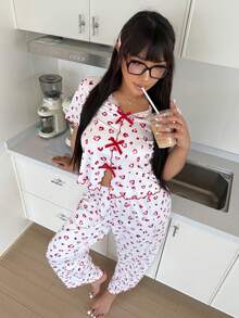 ZzzCrew Conjunto de ropa de dormir ajustada con estampado de corazón dulce, adornos de encaje y lazo sexy - Multicolor - Ver 2