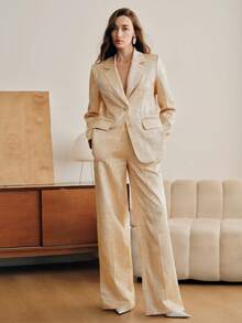 Anewsta 女士春夏香槟色优雅长袖单排扣西装外套，常规西装版型，采用质感光泽面料，简约而不失精致，适合工作通勤、休闲、商务活动、婚礼等场合。 - 金色 - 查看 5