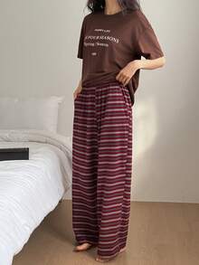 DAZY 2件套女士夏季宽松英文印花短袖T恤和条纹直筒裤睡衣套装，棕色 - 棕色 - 查看 6