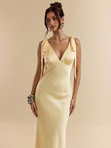 SHEIN BAE 性感简约纯色奶油黄深V领露背蝴蝶结连衣裙，适合派对、鸡尾酒会、正式场合、伴娘、生日、圣诞节、商务休闲等场合。 - 淡黃色 - 查看 4