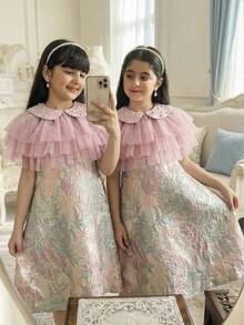 SHEIN 少女優雅網紗領口綴珠對比色彼得潘領紋理A字洋裝套裝 - 粉色 - 查看 2