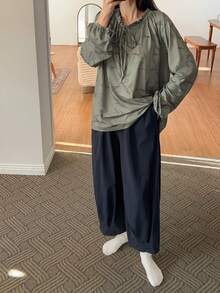 DAZY 线条画鸟纹宽松褶皱荷叶领上衣和宽松灯笼裤睡衣套装 - 卡其色 - 查看 4