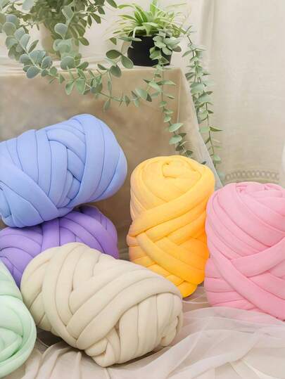 Specially Made Extra-Thick Icelandic Wool Yarn/Thread, Suitable For Hand-Knitting Blankets, Cat Beds, Cushion Covers, Etc., Sold In The Form Of Yarn Balls.
