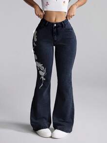 Selenza 女士花卉刺绣口袋休闲百搭喇叭牛仔裤 - 藍色 - 查看 5