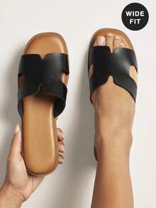 SHUZIA Women's Wide-Fit Comfy Everyday Summer Vacation Casual Flat Sandals - Black - View 2