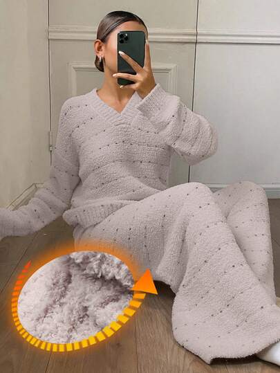 DAZY 2pcs Women Winter Plush Striped & Polka Dot Jacquard Loose Fit Pajama Set