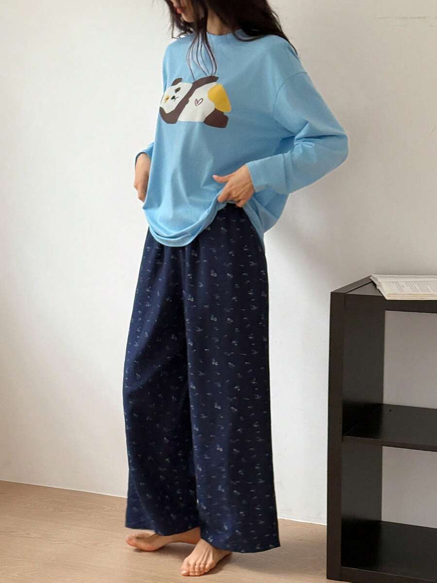 DAZY 2pcs Women Bear Pattern Loose Long Sleeve T-Shirt & Ditsy Floral Pants Pajama Set