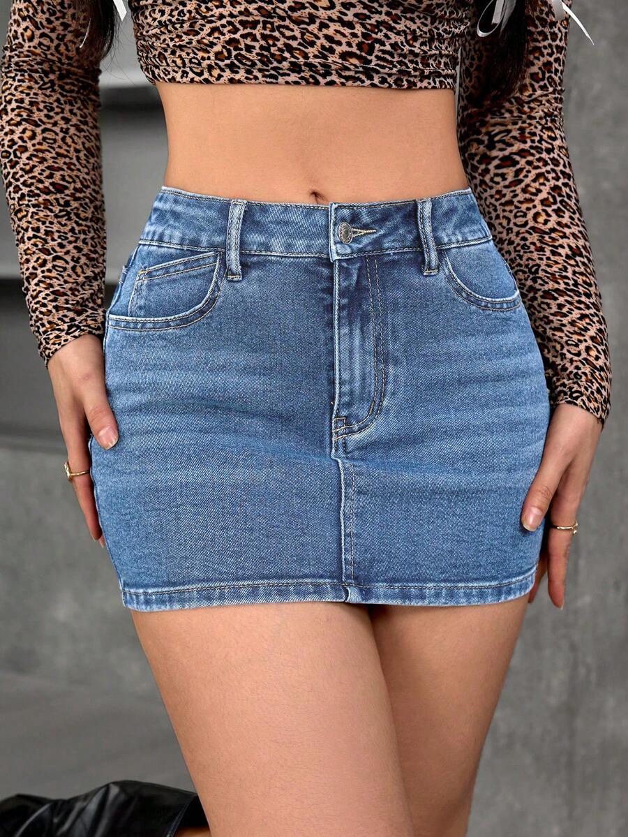 SHEIN PETITE Women's Textured Pattern Light Wash Denim Mini Skort Casual Style - Light Wash - View 1