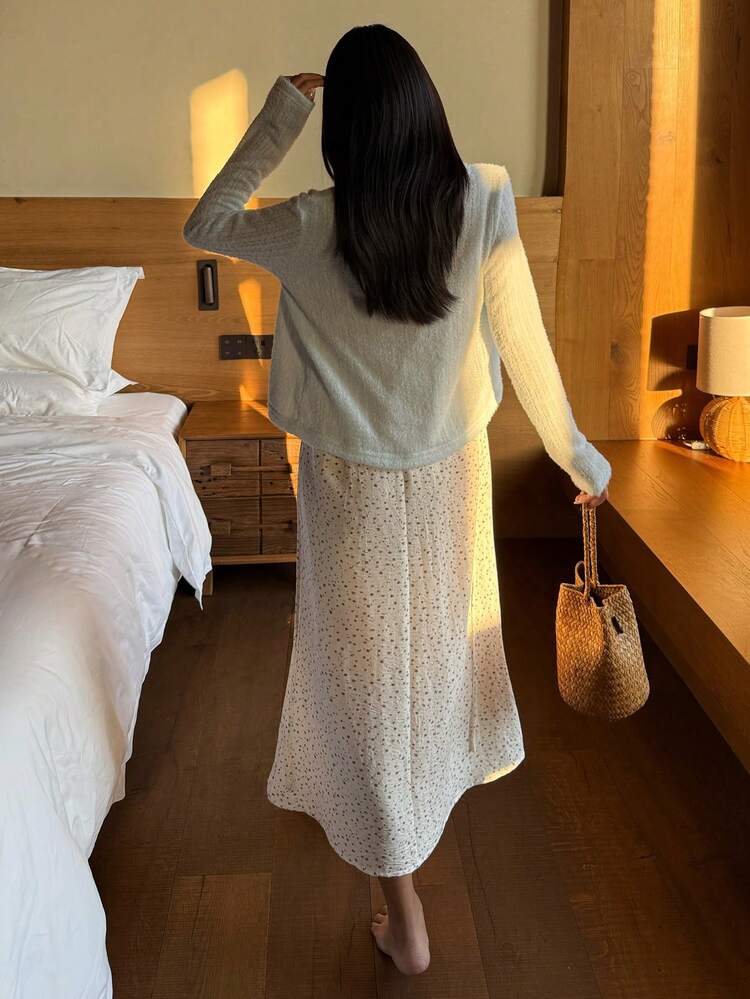 Romantic & Elegant Floral Knitted Cardigan & Sleeveless Long Waist-Cinched Nightgown Women Sleepwear Set