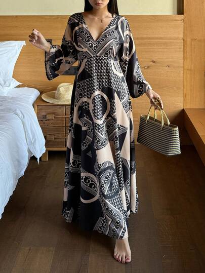 DAZY Retro Print Deep V-Neck Cinched Waist Long Nightgown For Women, Vacation