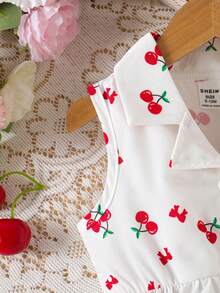 SHEIN Vintaside Kids 女婴/女宝宝甜美公主连衣裙，樱桃蝴蝶结印花，无袖翻领松紧腰休闲连衣裙，适合夏季日常穿着 - 白色 - 查看 5