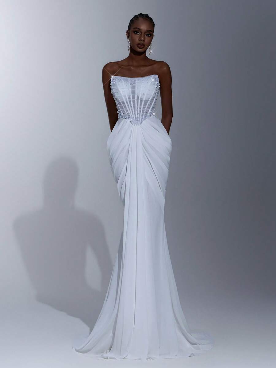 Elitara 优雅奢华白色网纱腰部透视多鱼骨装饰船领荷叶边鱼尾婚纱