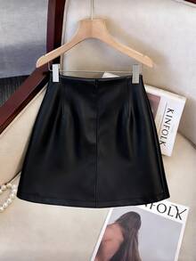 Franclia 女士时尚优雅派对百搭不对称金属扣装饰皮裙 - 黑色 - 查看 2