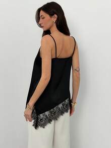 Aloruh 女士时尚蕾丝拼接不对称下摆黑色吊带背心，缎面蕾丝饰边，性感百搭，情人节必备 - 黑色 - 查看 8