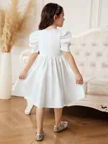 夏季新款女童连衣裙，圆领法式泡泡袖，后腰拉链，A字裙摆，缎面纯色公主裙，适合花童、表演、派对等场合。 - 白色 - 查看 2