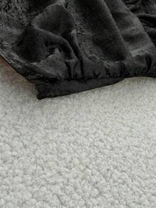 Franclia 优雅收腰交叉领长袖侧隐形拉链丝绒金色面料女士衬衫，秋冬款 - 黑色 - 查看 7