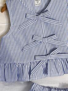 SHEIN 少女休闲草莓印花系带蝴蝶结荷叶边下摆无袖上衣和短裤套装，舒适简约 - 藍色 - 查看 4