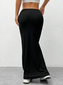 SHEIN Tall CURVE Plus Size Women Casual Solid Color Long Skirt - Black - View 2