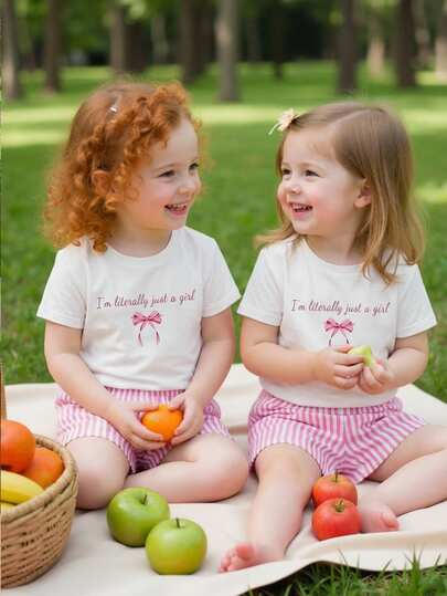 SHEIN 2件套，适合4-7岁女童，花朵樱花字母印花圆领短袖T恤+樱花短裤，轻薄面料，可爱花朵短袖短裤套装，休闲夏季装扮