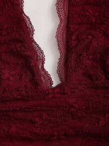 Sweetra Retro American Red Lace V-Neck Backless Ruched Bodysuit, Sexy Fitted Design, Fashion New Arrival For Early Spring - Burgundy - View 5