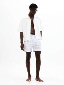 SUMWON Geometric Print Beach Swim Trunks Summer Vacation Boardwalk Quick Change Elastic Waistband Side Pockets Casual Poolside Beachwear - Blue - View 4