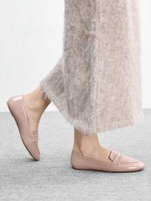 CUCCOO BIZCHIC Women's Round Toe Flat Coffee Color Loafers, Comfortable For Daily Commute, Dates, Gatherings, Shopping, And Office Wear