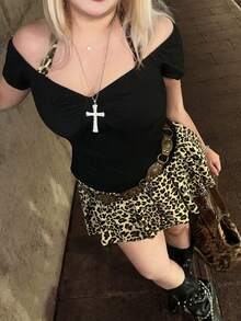 ROMWE J-Fashion Áo thun nữ cỡ lớn màu đen in họa tiết da báo phong cách Y2K Harajuku Gyaru, phối nhiều mảnh vải, cổ chữ V sâu. - màu đen - Xem 2