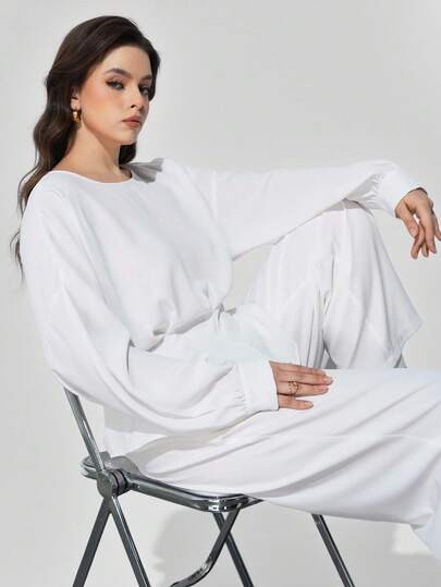 Maija Plus Size Women's Ivory White Crinkle Chiffon Fabric Round Neck Drop Shoulder Pleated Front Design Waist Tie Waist Dress, Modern Urban Chic Business Casual Office Wear, Low-Key Vintage High-End Commuter Airport Cruise Wedding Guest Minimalist Elegant Designer Series High-Quality Versatile Comfortable Blouse Oversized Top