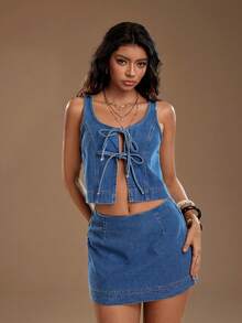TRNVIE Bộ đồ nữ gồm áo tank top cổ tròn màu trơn, lưng xoắn và chân váy denim. - Màu xanh lam - Xem 4