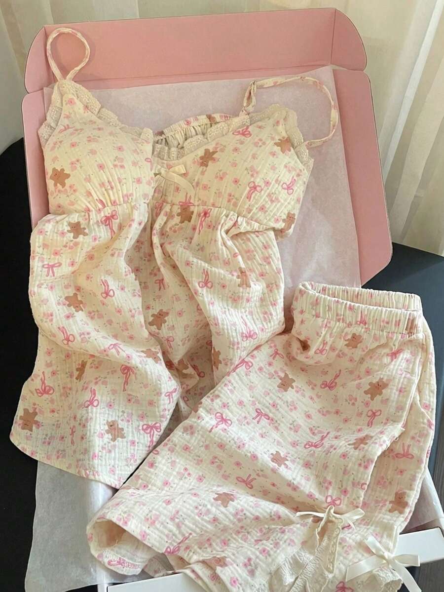 CovetEZ Conjunto de camiseta y pantalones cortos casual, lindo y dulce con estampado de oso y lazo floral rosa, adecuado para primavera/verano - Multicolor - Ver 1