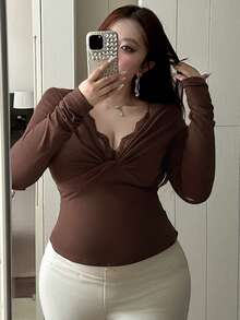 REIGN AVE Plus Size Fitted Solid Color Contrast Lace Cropped Long Sleeve Versatile T-Shirt Going Out Tops Women - Brown - View 3