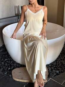 DAZY 度假风浪漫蕾丝拼接吊带长款A字型女士睡裙 - 黑色 - 查看 7