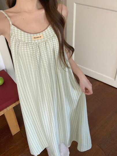 DAZY Green Fresh Plaid Letter Print Decor Loose Spaghetti Strap Mid-Length Women Nightgown