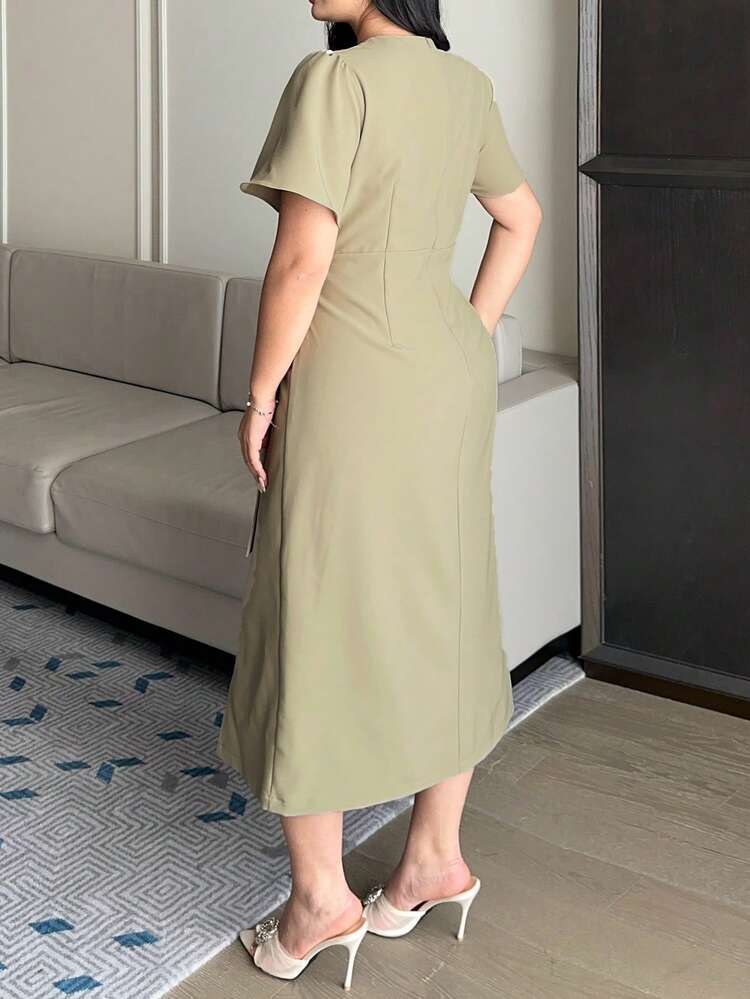 Dazy Plus Plus Size Women Elegant Tie-Waist Long Solid Color Round Neck Short Sleeve Casual Dress, Spring/Summer Sundress