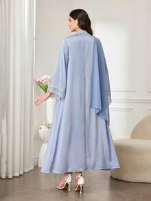 Al Najma Damen eleganter Satin-Abaya mit Spitzendekor und Blumenkopftuch, geeignet für den täglichen Gebrauch - Blau - Übersicht 2