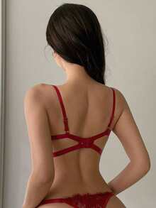 DAZY Conjunto de ropa interior sexy para mujer con encaje rojo, aros y detalles calados con lazo - Rojo - Ver 2