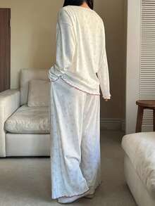 DAZY 花卉撞色滚边宽松女士睡衣套装 - 白色 - 查看 2