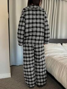 DAZY 女士加厚绗缝格子领睡衣套装，舒适冬季家居服 - 黑與白 - 查看 2