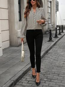 Ellegaria. 复古印花V领喇叭袖长袖衬衫，优雅印花上衣/百搭/休闲/日常/泡泡袖上衣 - 杏色 - 查看 3